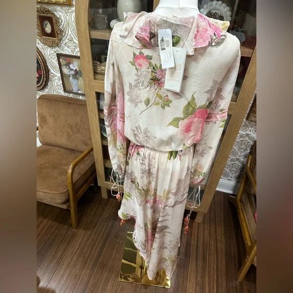 Rococo Sand 100% silk Floral Pink and Cream Dress size Large $686 BNWT